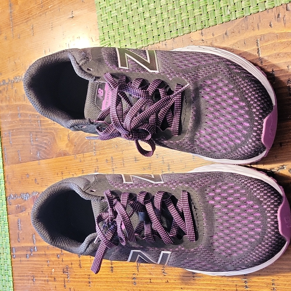 Women's New Balance Arishi Shoes
